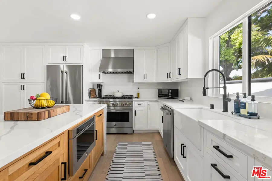 8212 Winsford Avenue, Los Angeles, CA 90045 - #3