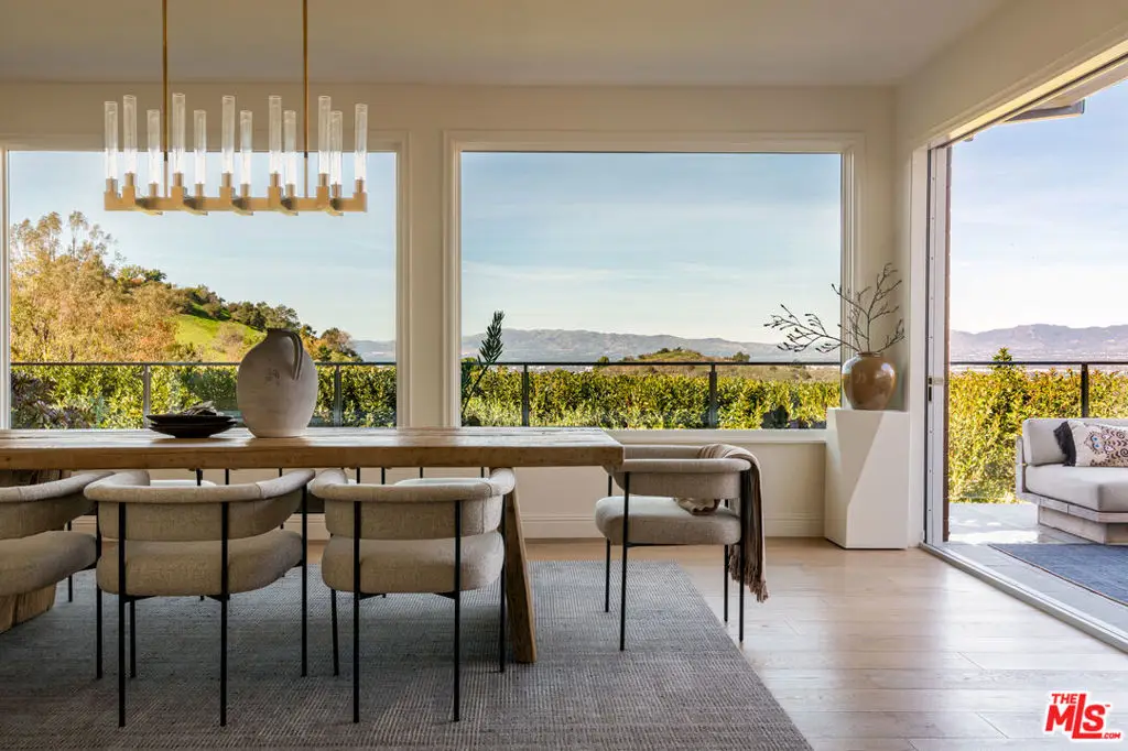 12047 Summit Circle, Beverly Hills, CA 90210 - Image #1