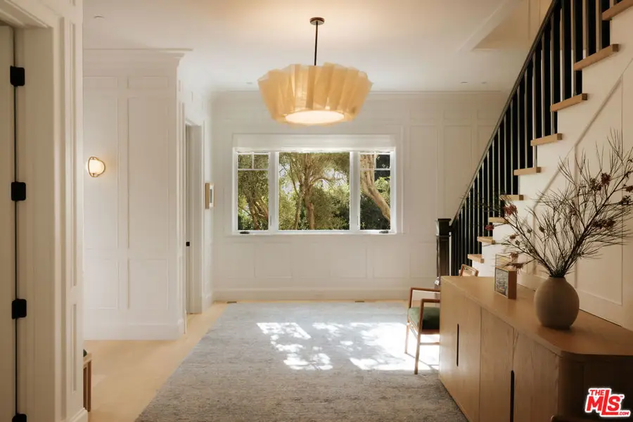 13167 Boca De Canon Lane, Los Angeles, CA 90049 - Image #2