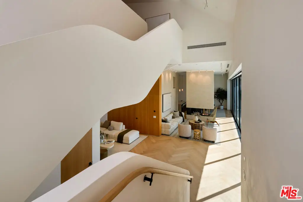 3699 Alta Mesa Drive, Studio City, CA 91604 - Image #1