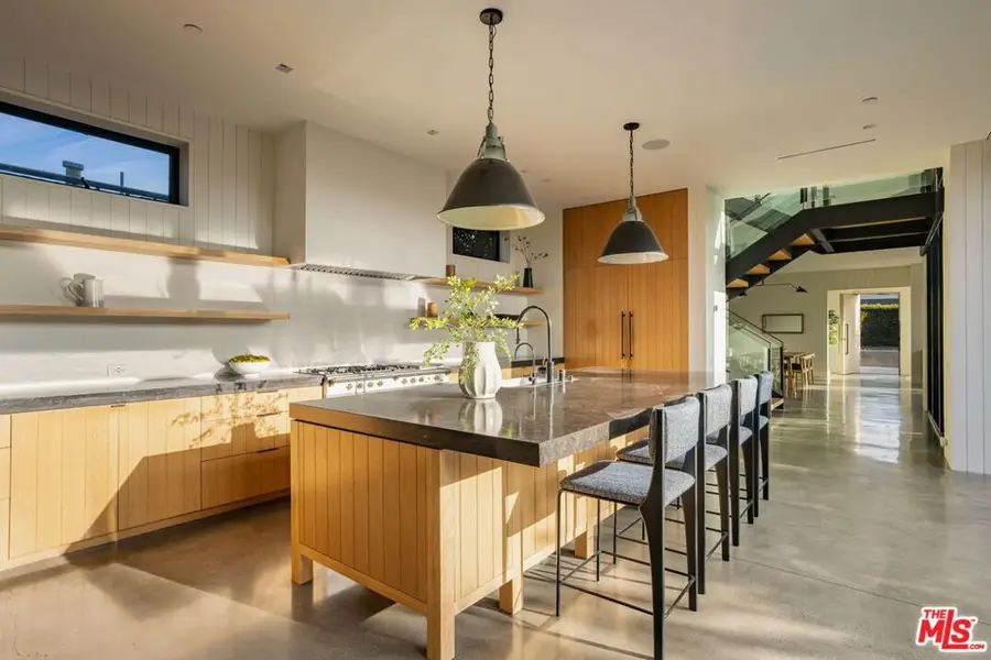 901 Flower Avenue, Venice, CA 90291 - #2