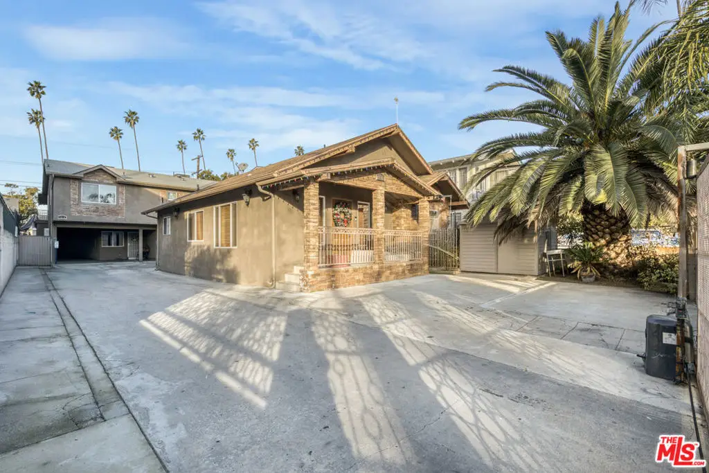 1611 Winona Boulevard, Los Angeles, CA 90027 - #1