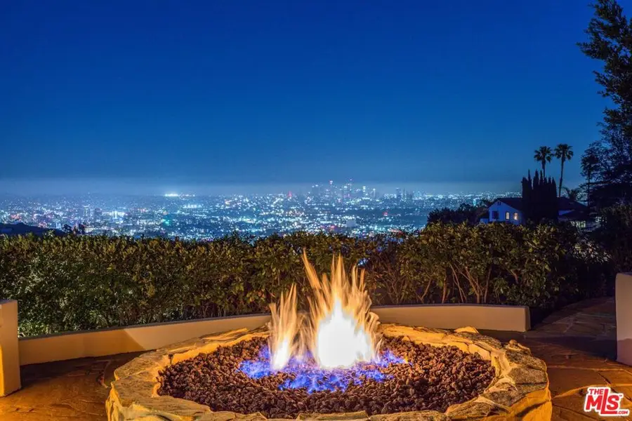 8148 Mannix Drive, Los Angeles, CA 90046 - #2