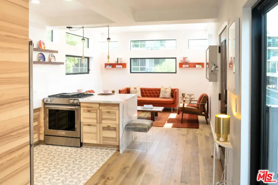 Address Withheld By Seller, Los Angeles, CA 90038 - #3