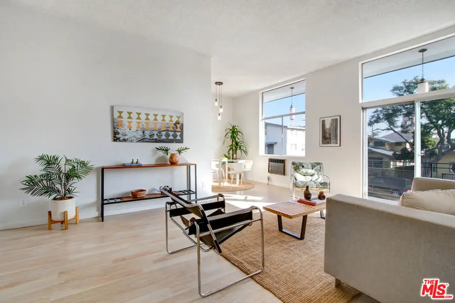 1045 N Ardmore Avenue, Los Angeles, CA 90029 - Image #3