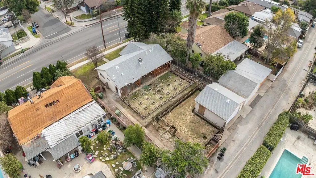 7439 Mason Avenue, Winnetka, CA 91306 - #1