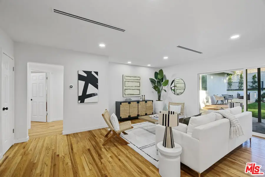 4210 N Sepulveda Boulevard, Sherman Oaks, CA 91403 - Image #3