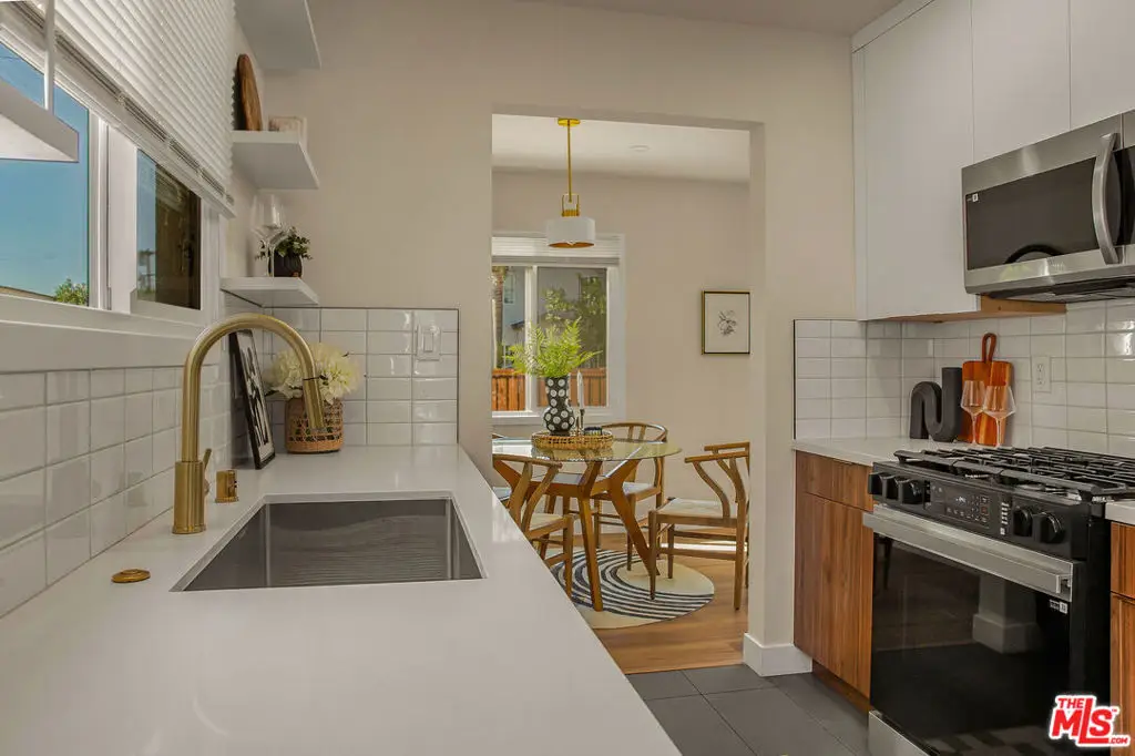 2048 S Burnside Avenue, Los Angeles, CA 90016 - #1