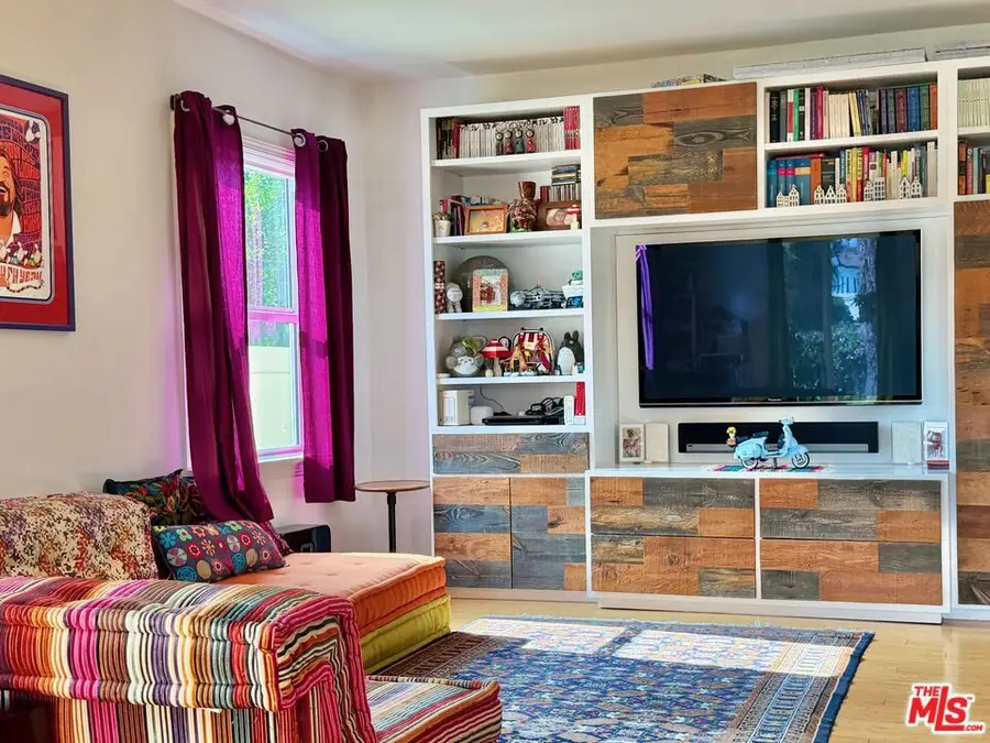 5445 Agnes Avenue, Valley Village, CA 91607 - Image #2