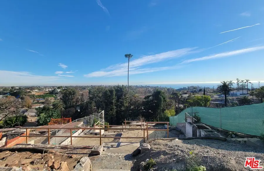 16525 Akron Street, Pacific Palisades, CA 90272 - Image #2