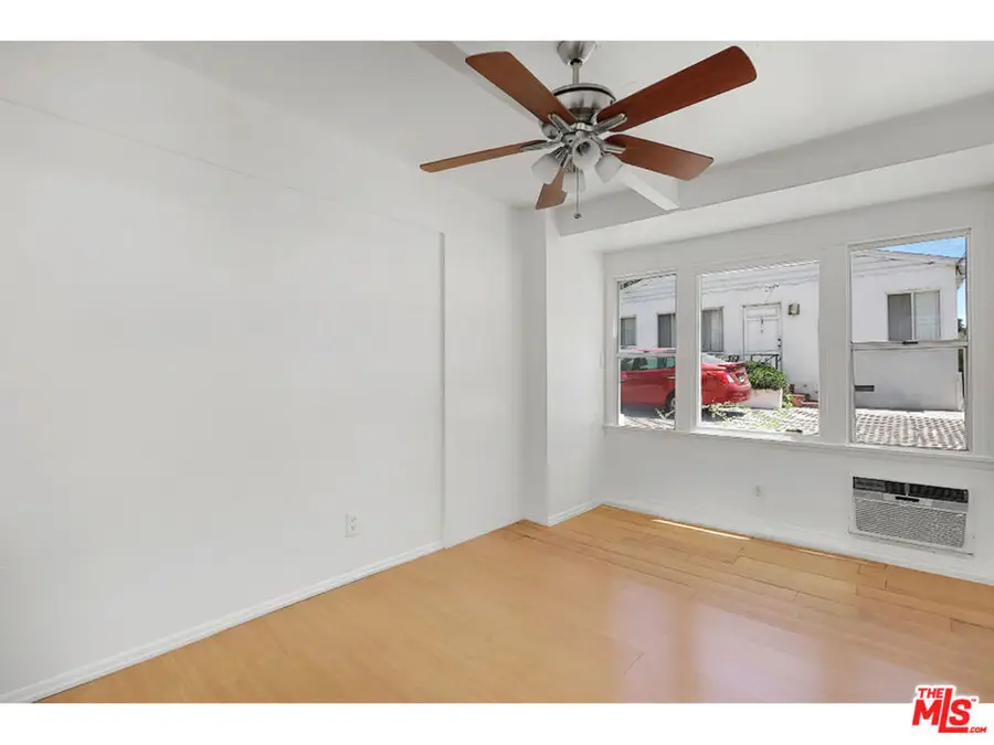 975 Lucile Avenue, Los Angeles, CA 90026 - #2