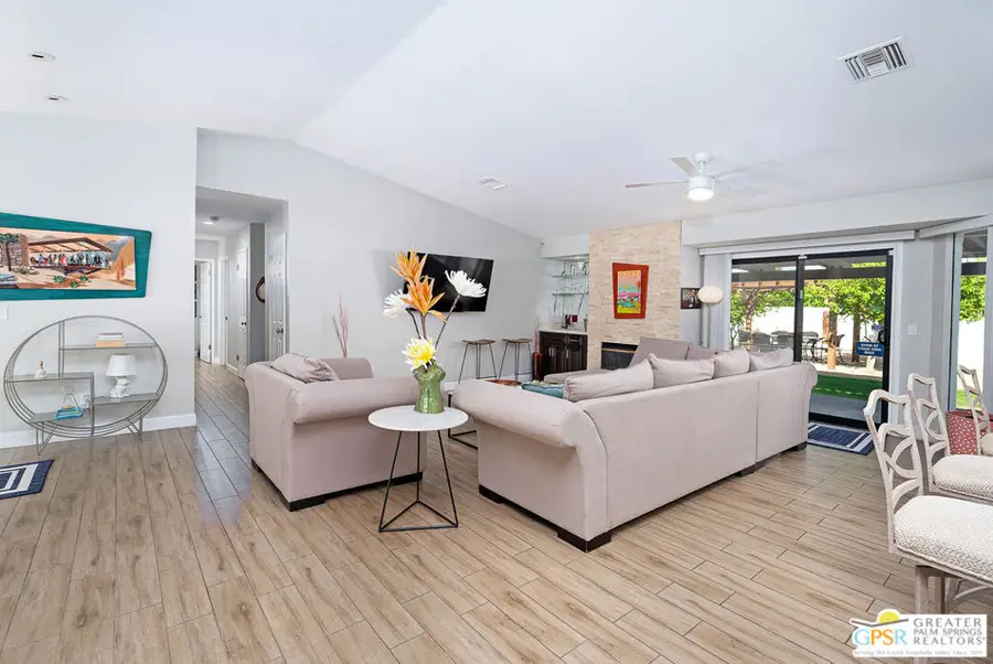 2342 N San Gorgonio Road, Palm Springs, CA 92262 - #2