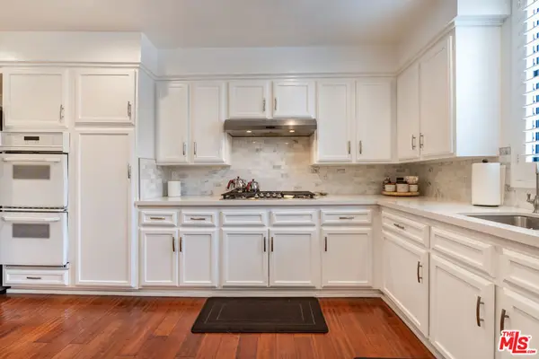 14521 Benefit Street #207, Sherman Oaks, CA 91403