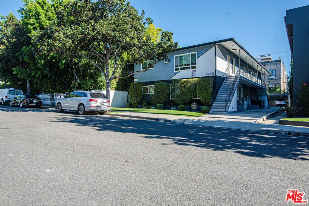 1040 N Genesee Avenue, West Hollywood, CA 90046 - Image #1