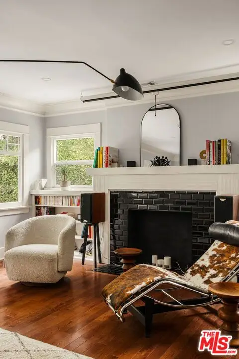 7030 De Longpre Avenue, Los Angeles, CA 90028 - Image #3