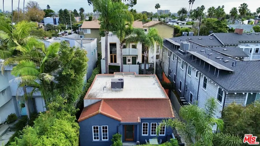 558 San Juan Avenue, Venice, CA 90291 - Image #3