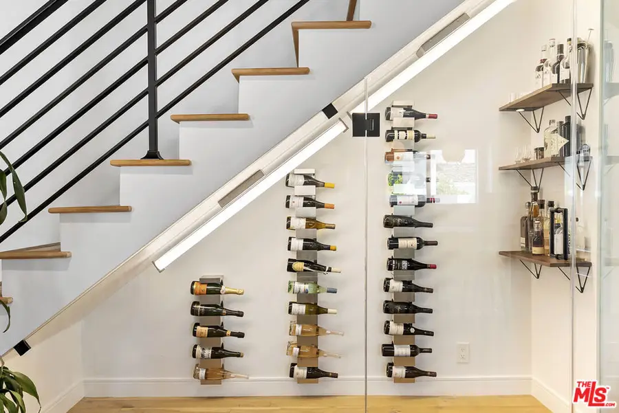 3867 Lyceum Avenue, Los Angeles, CA 90066 - #2