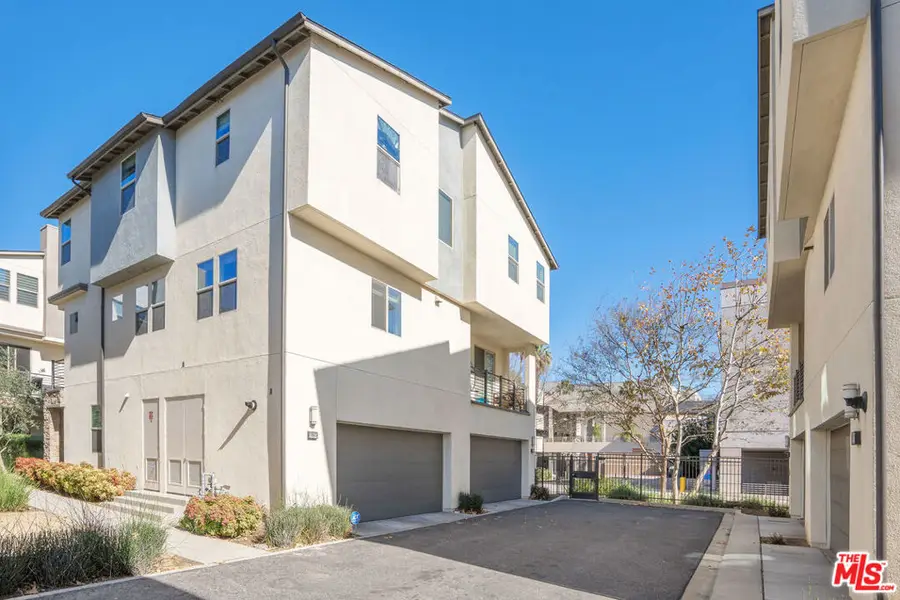 19505 Herringbone Drive, Northridge, CA 91324 - Image #3