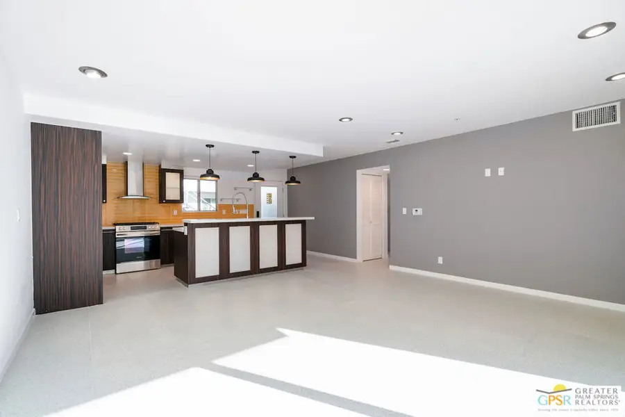 588 E San Lorenzo Road #103, Palm Springs, CA 92264 - #2
