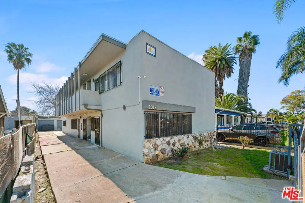 1318 W 90th Street, Los Angeles, CA 90044 - #1