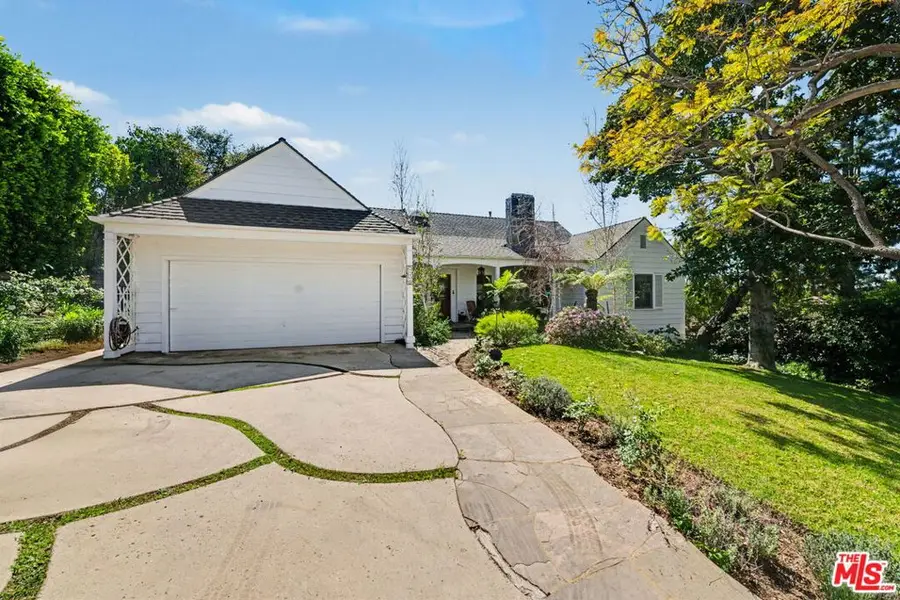11376 Thurston Place, Los Angeles, CA 90049 - #3