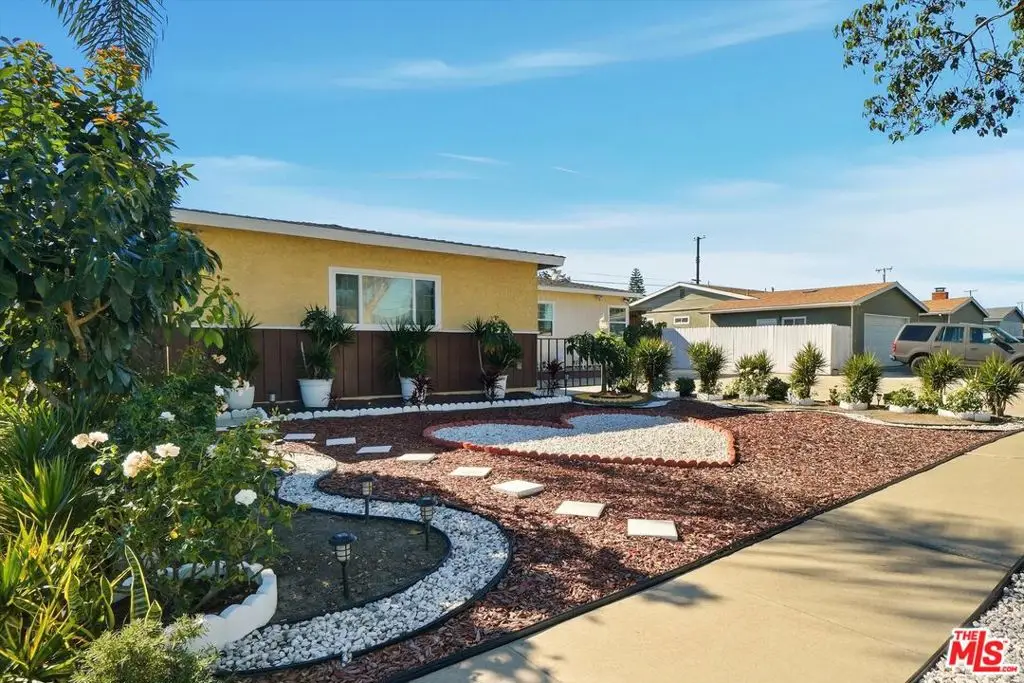 1412 W Baker Avenue, Fullerton, CA 92833 - #1