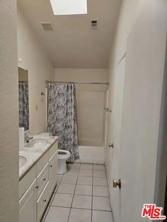 45039 Rachel Avenue, Lancaster, CA 93535 - #2