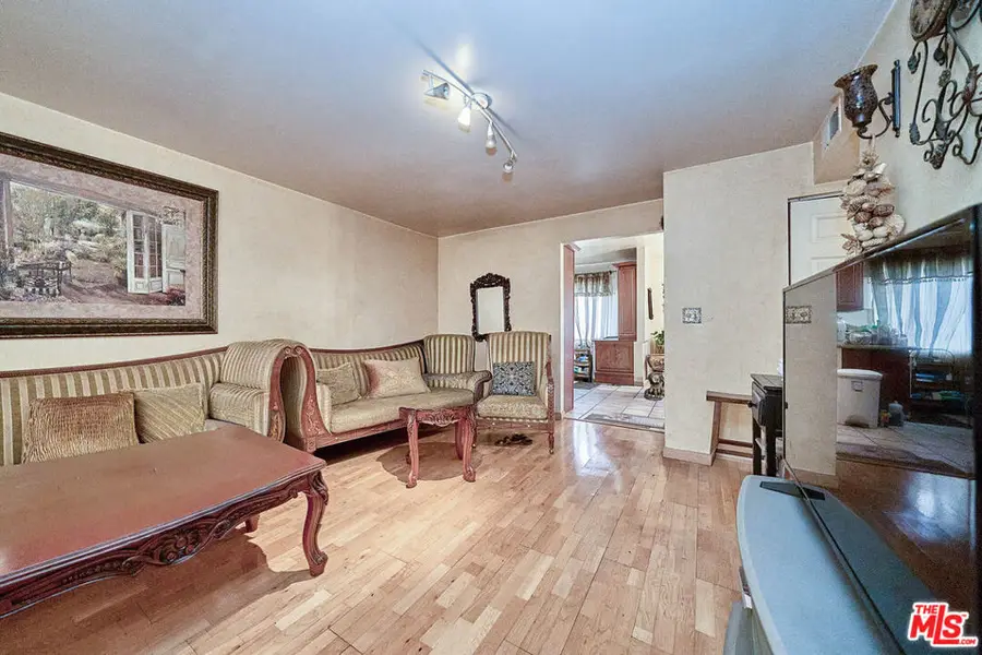 219 N Isabel Street #5, Glendale, CA 91206 - Image #3