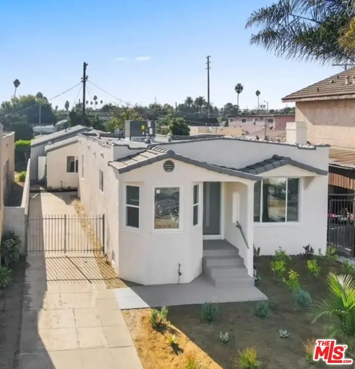 552 W 99th Street, Los Angeles, CA 90044 - #1