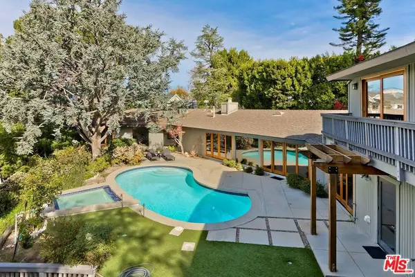 4463 Bergamo Drive, Encino, CA 91436