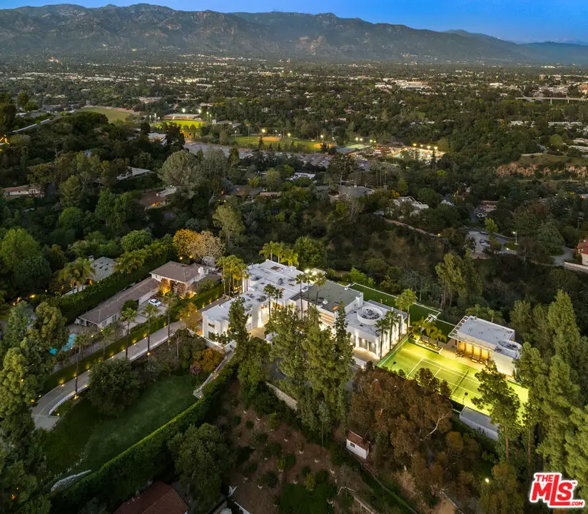 300 N San Rafael Avenue, Pasadena, CA 91105 - #2