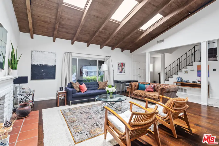 5481 Katherine Avenue, Sherman Oaks, CA 91401 - #2