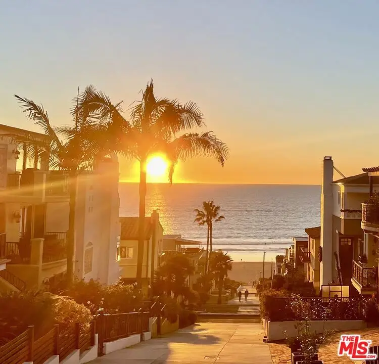 323 31st Street, Manhattan Beach, CA 90266 - #1