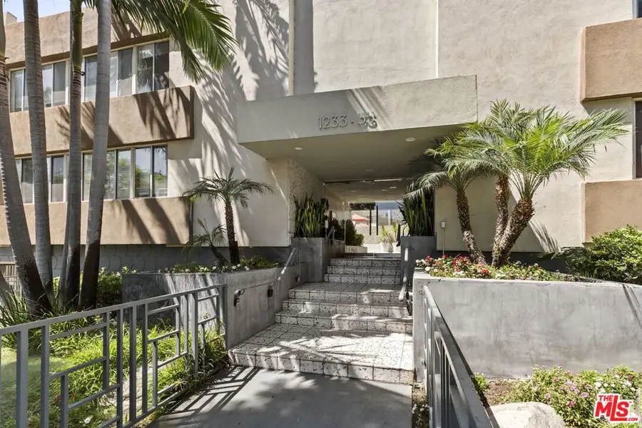 1233 N Laurel Avenue #103, West Hollywood, CA 90046 - #2