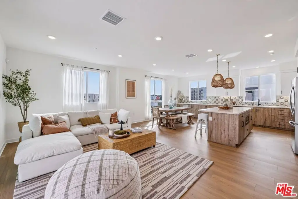 1672 Coral Sea Lane, San Pedro, CA 90732 - Image #1