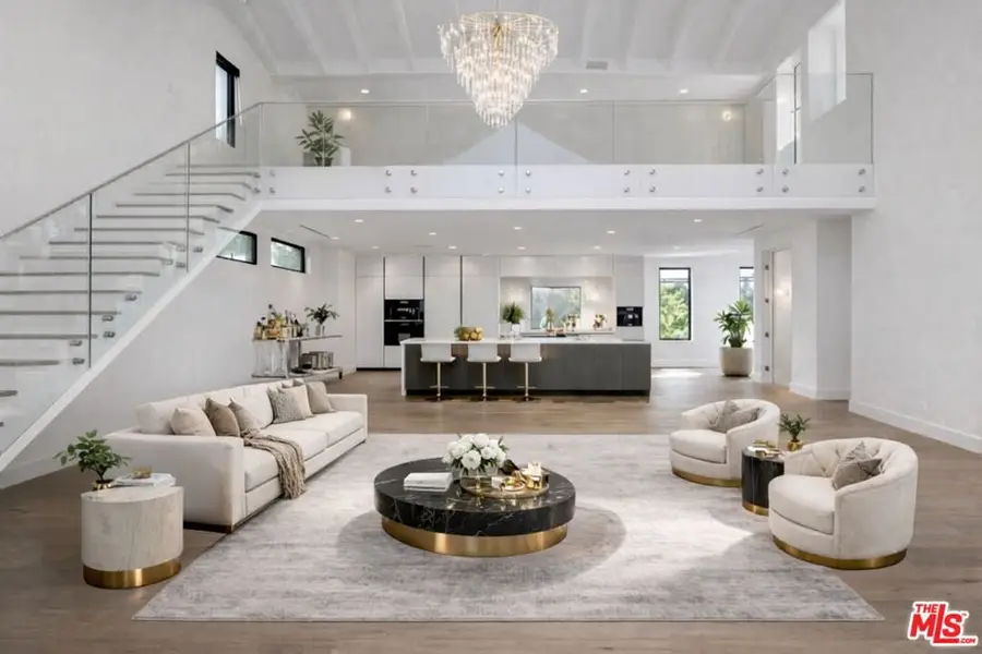 2021 Davies Way, Los Angeles, CA 90046 - #3