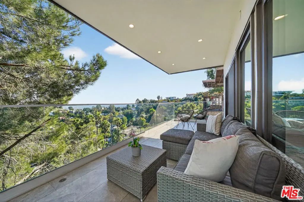 8960 Crescent Drive, Los Angeles, CA 90046 - #1