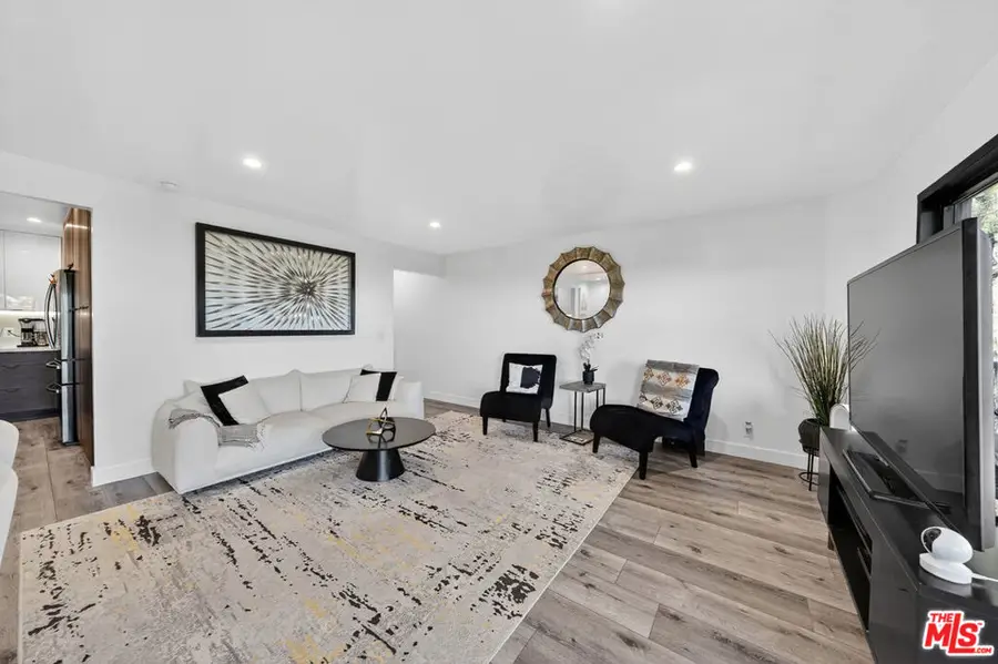 8960 Crescent Drive, Los Angeles, CA 90046 - #3