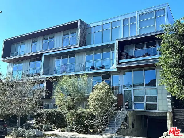 611 N Bronson Avenue #10, Los Angeles, CA 90004