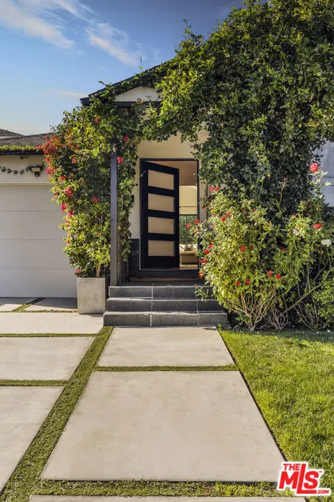 5919 Encino Avenue, Encino, CA 91316 - #2