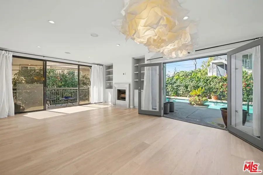 1021 Westmount Drive #102, West Hollywood, CA 90069 - #3