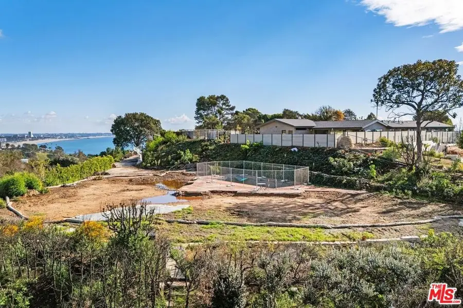 320 Bellino Drive, Pacific Palisades, CA 90272 - #2