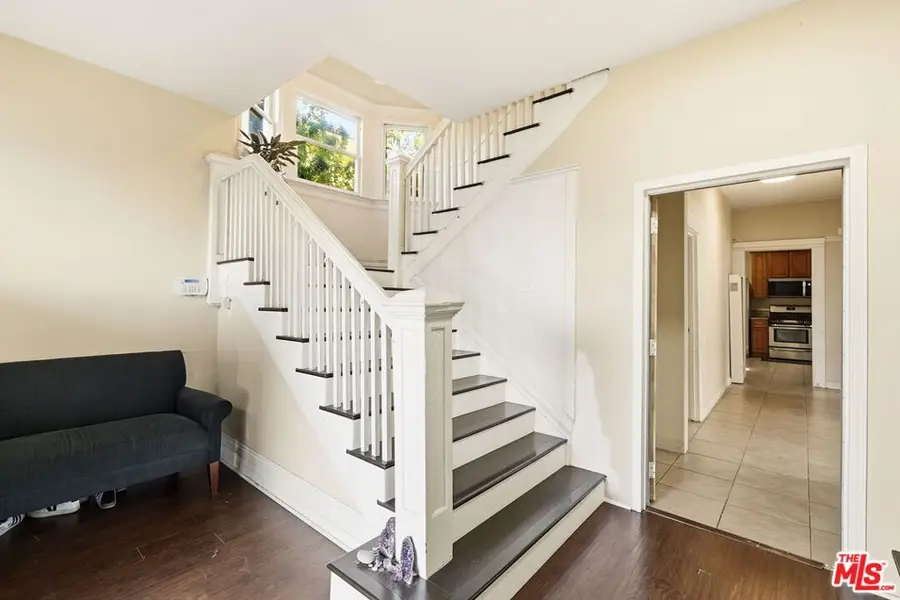 2712 Kenwood Avenue, Los Angeles, CA 90007 - #3