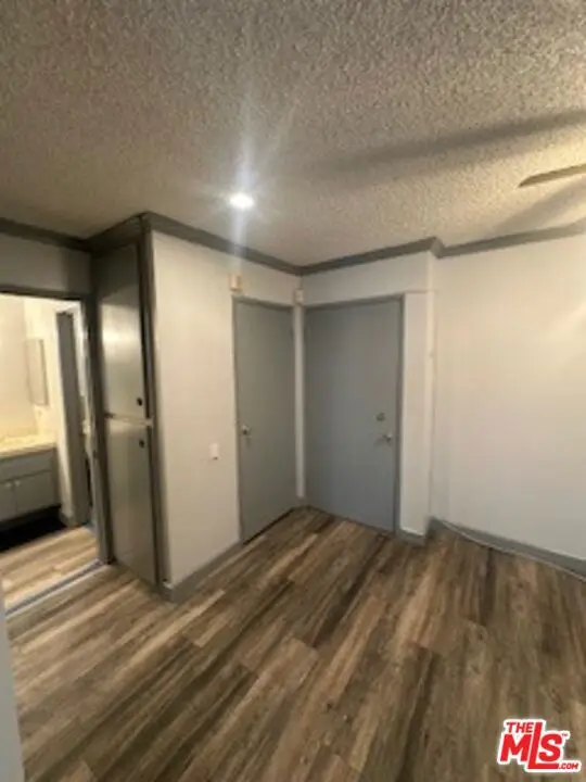 5460 White Oak Avenue #B103, Encino, CA 91316