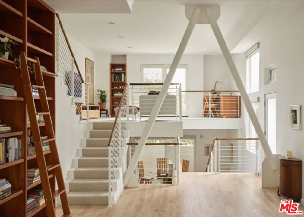 938 Lincoln Boulevard #3, Santa Monica, CA 90403 - #1