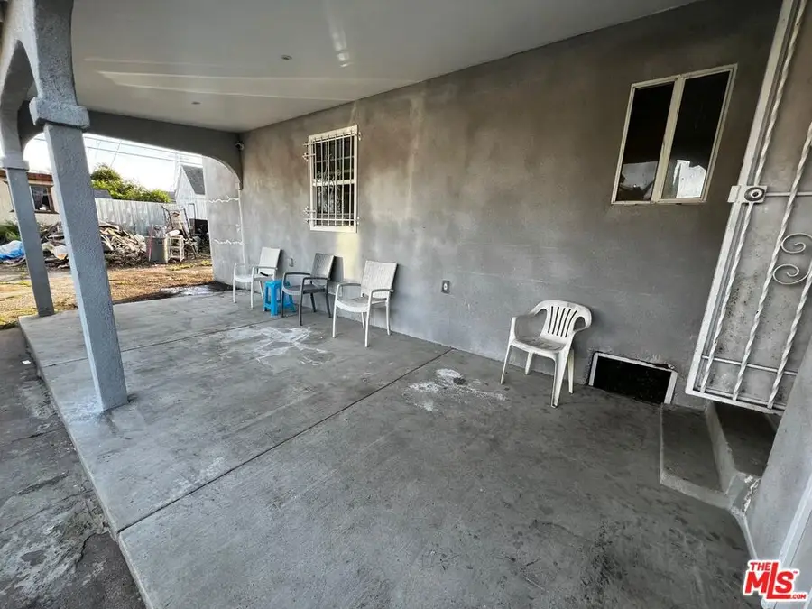 668 E 113th Street, Los Angeles, CA 90059 - #3