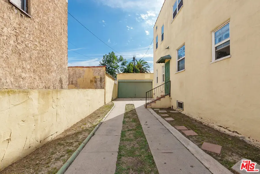 808 W Imperial Highway, Los Angeles, CA 90044 - #3