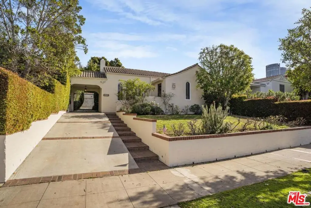 1714 Warnall Avenue, Los Angeles, CA 90024 - #1