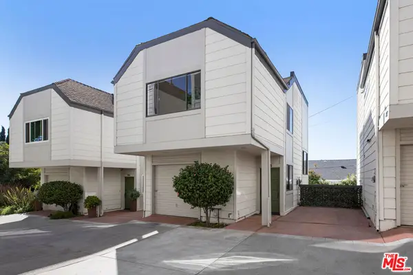 705 Micheltorena Street, Los Angeles, CA 90026