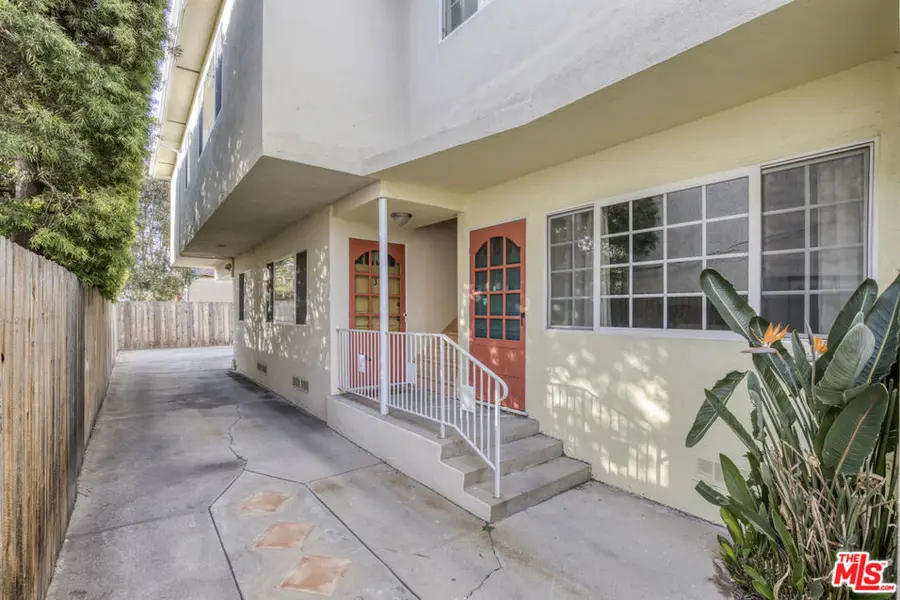 1045 S Cloverdale Avenue, Los Angeles, CA 90019 - Image #3